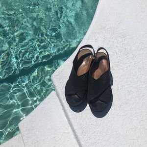 Clarks sandals black